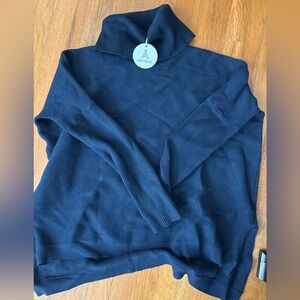 Women’s NWT Oversized Tunic Navy Turtleneck Sweater